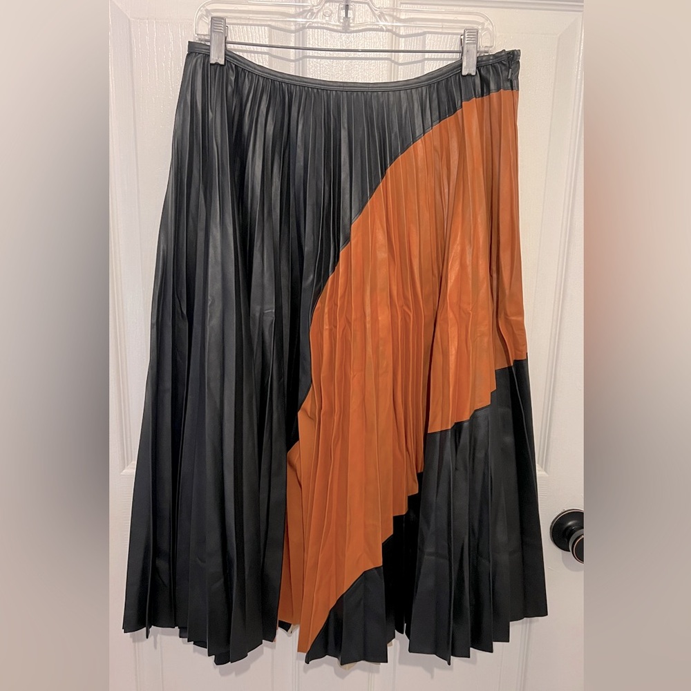 CEDRIC CHARLIER Women's Black & Brown Faux Leather Pleated Maxi Skirt Size L
